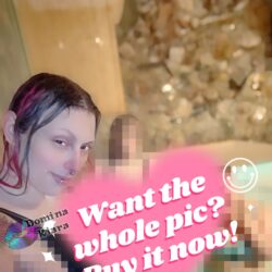 Mistress Kiara and friends in a hot tub